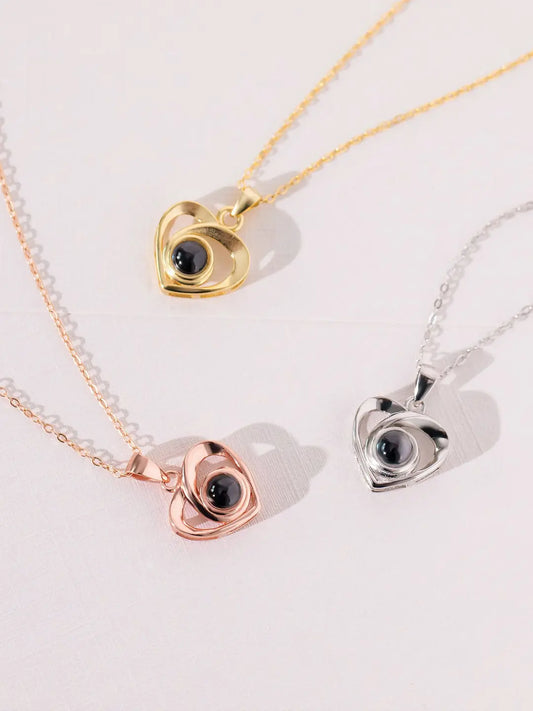 Kalp Tasarım Kadın Projeksiyon Kolye